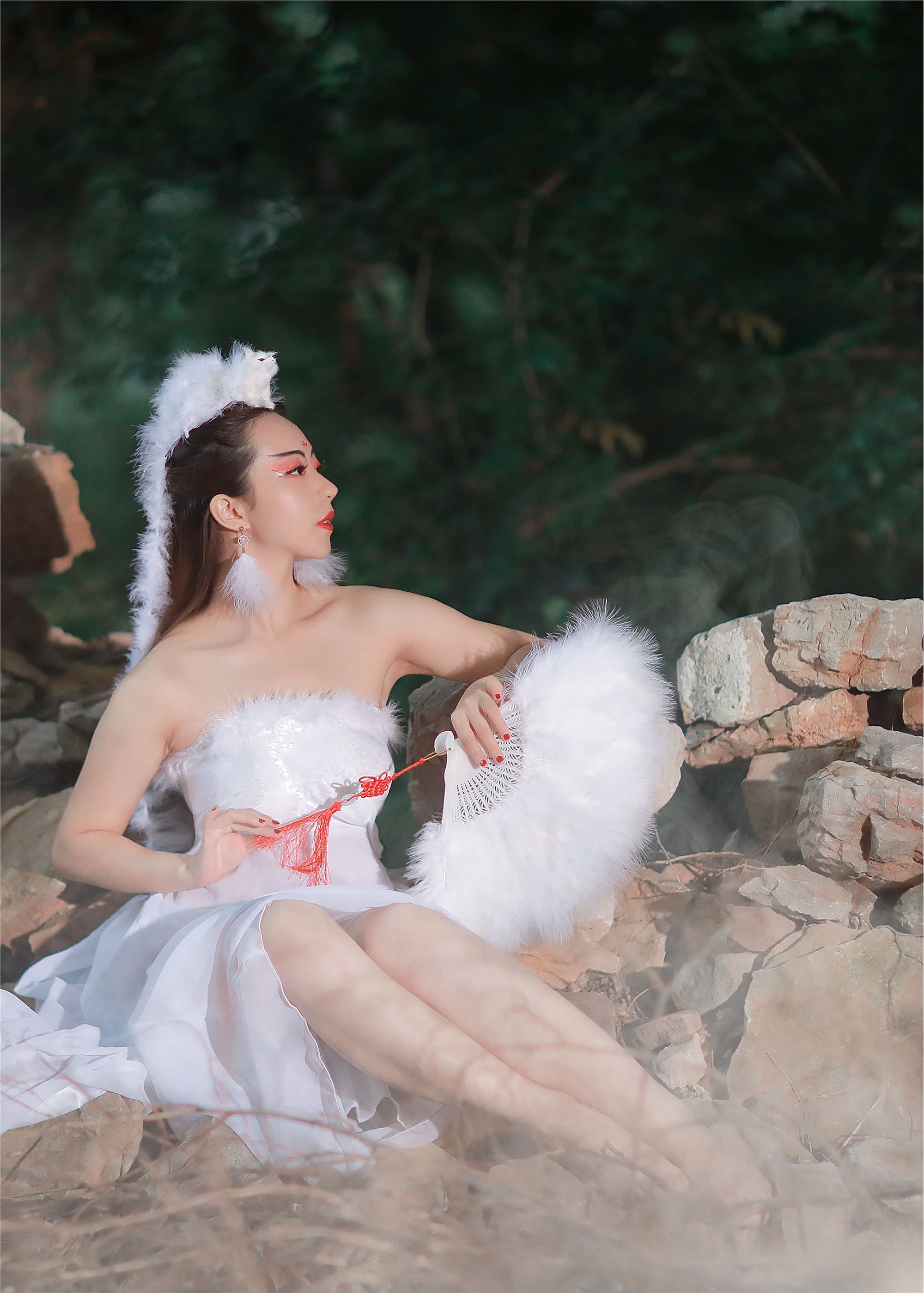 YITUYU艺图语 2021.08.16 白狐 小米